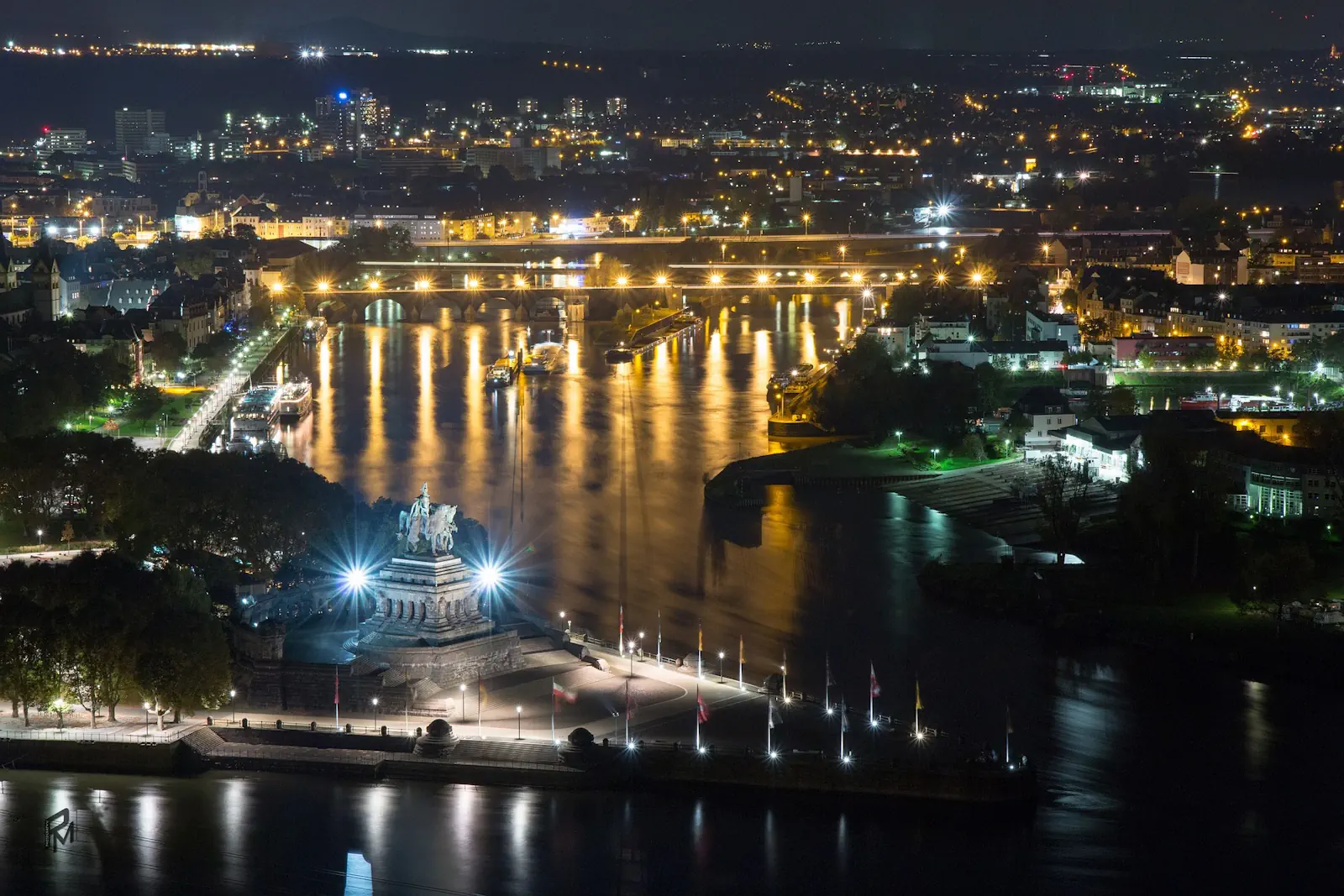 Luftaufnahme Koblenz Weihnachtsmarkt von der Festung aus gesehen