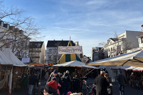 Mittelalterlicher Weihnachtsmarkt Siegburg Zelt der Hanfbäckerei